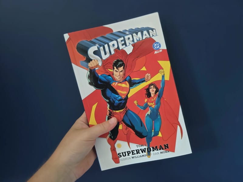 Komiks: Superman. Superwoman. Tom 1